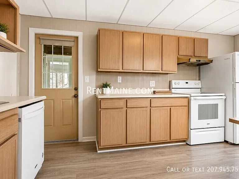 38 Jefferson St #1 — Photo 4