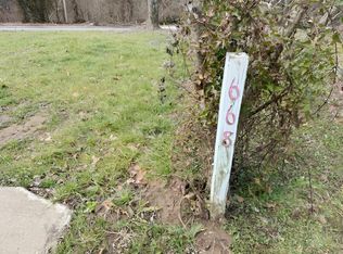 668 Lexington St, Maysville, KY 41056