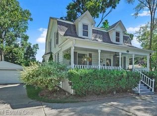 719 W Thirteen Mile Rd, Royal Oak, MI 48073