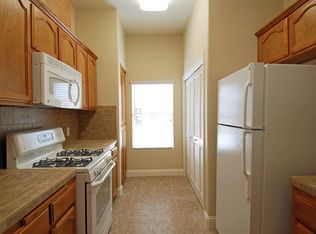 636 Jasmine Parke Dr, Bakersfield, CA 93312