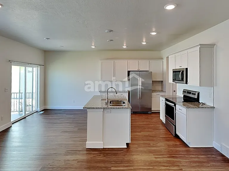 2983 Sout Village Drive — Photo 4