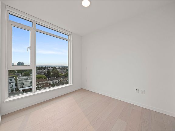 3rd image of 8415 Granville St #702