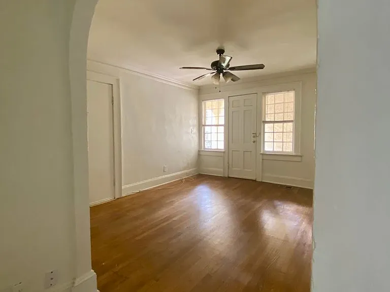 Spanish Oaks Apartment — Photo 10