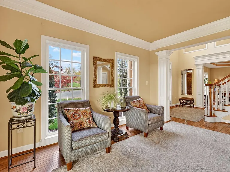 401 Hilton Head Ct — Photo 14