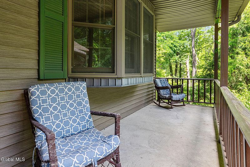 3rd image of 1449 New Scotland Road