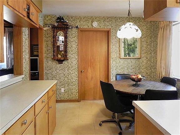 5th image of 12327 Kimberley Ln