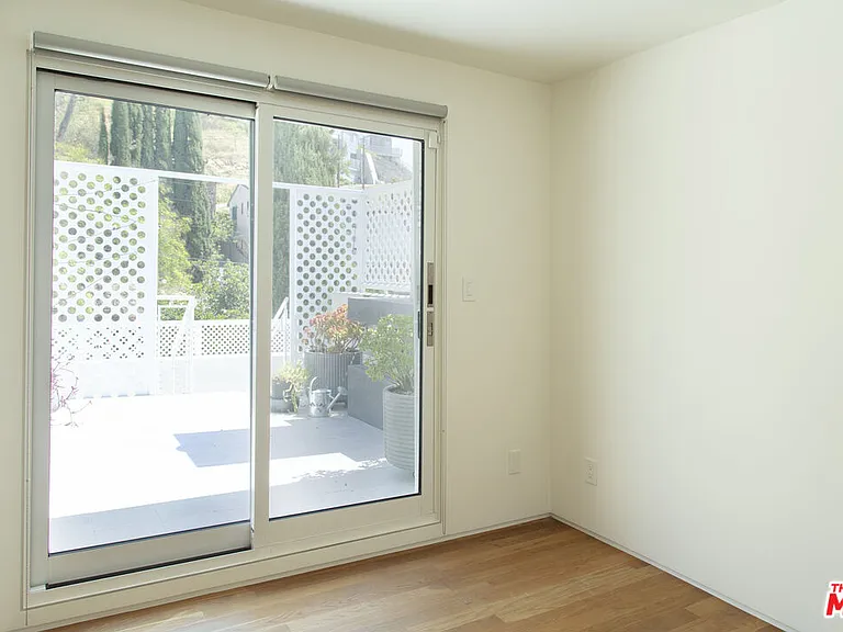 444 W Avenue 37 — Photo 20