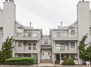 28 Crystal Ln, Paterson, NJ 07501