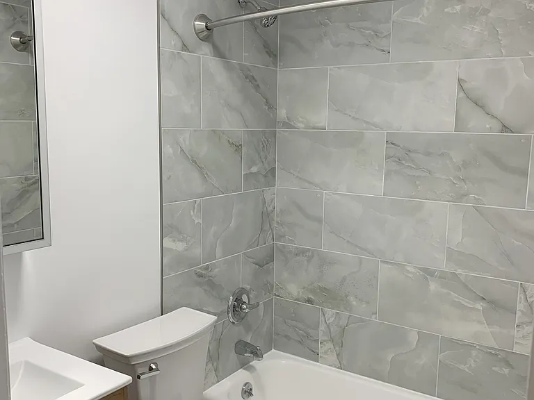 401 E 76th St #2W — Photo 4