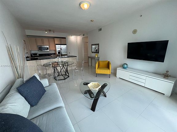 5th image of 1111 SW 1st Ave APT 3121