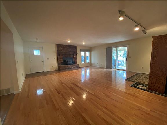 2nd image of 115 34th St W