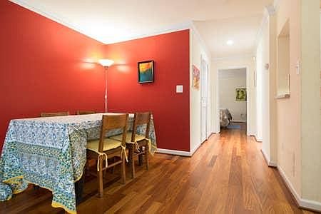 Separate dining area, great for dinner parties