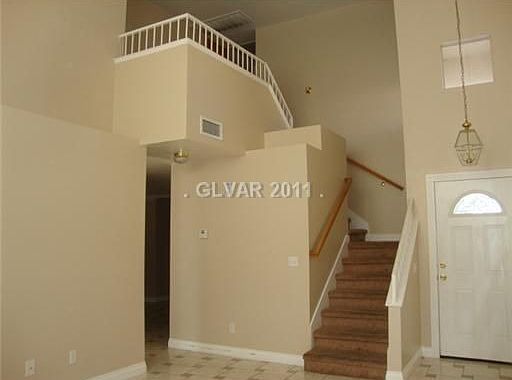 4th image of 6085 Wild Berry Dr