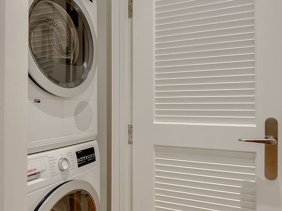 4th image of 181 Prospect Park W APT 2