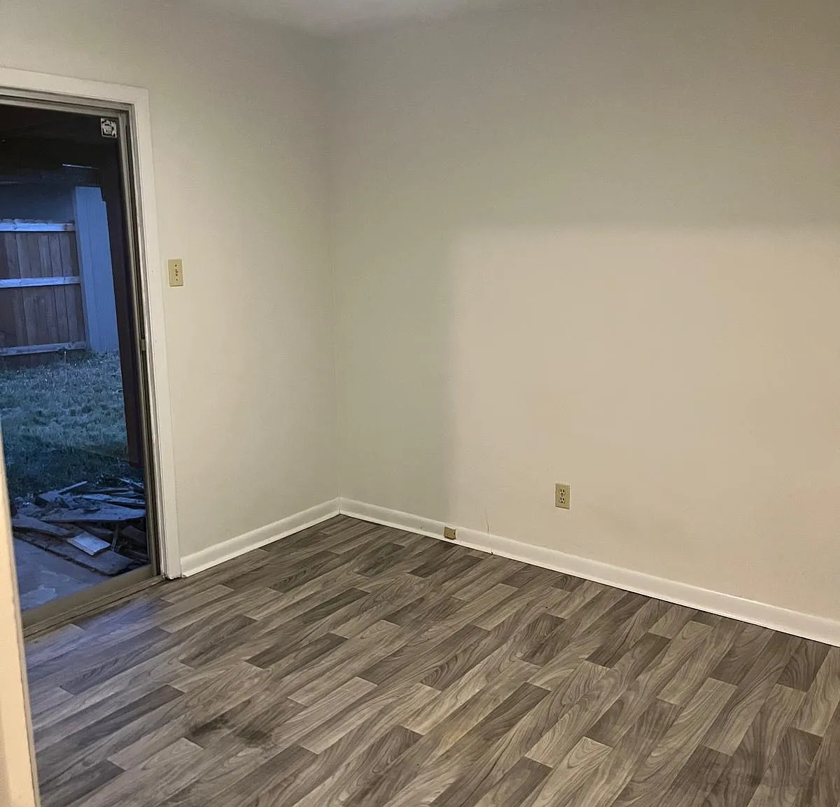 3 bed, 2.5 bath, $1,300 — Photo 3