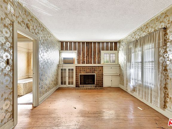 4th image of 2306 Glendon Ave