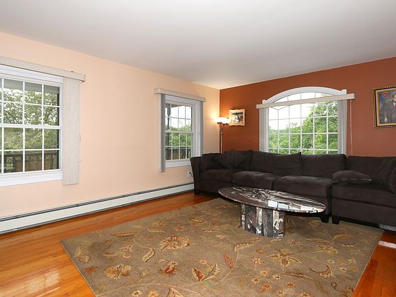 4th image of 31 De Colores Dr