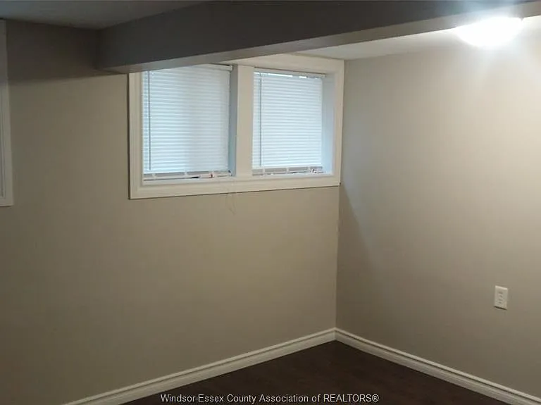 702 Lincoln Rd #LOWER — Photo 7