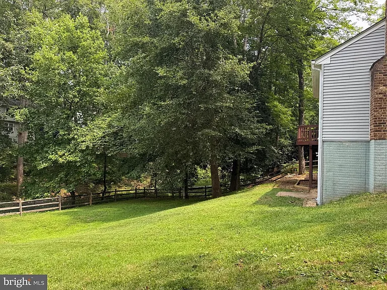 3302 Aquia Dr — Photo 6