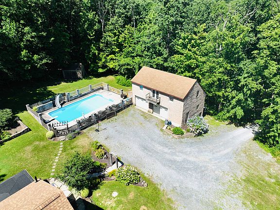 3rd image of 516 Hill Rd