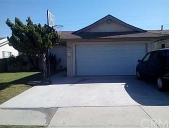 2nd image of 10736 Leland Ave