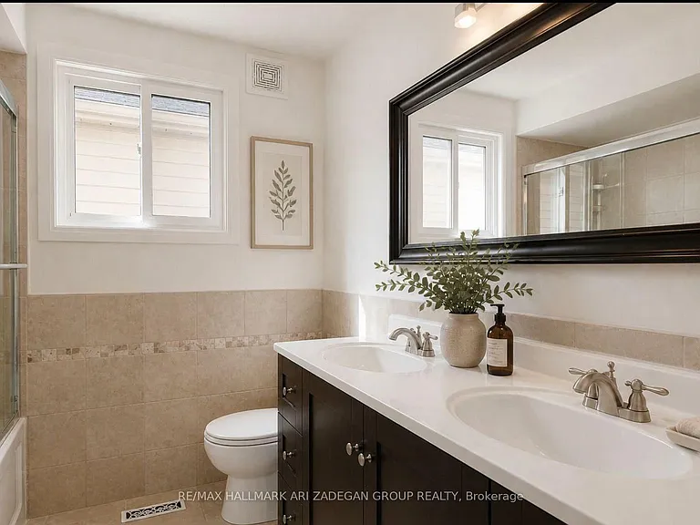 60 Carl Tennen St — Photo 28