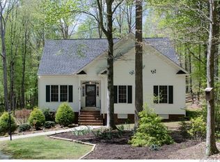 90 River Run Ln, Bumpass, VA 23024