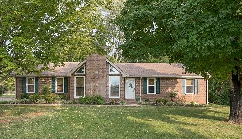 4th image of 110 Partridge Ct
