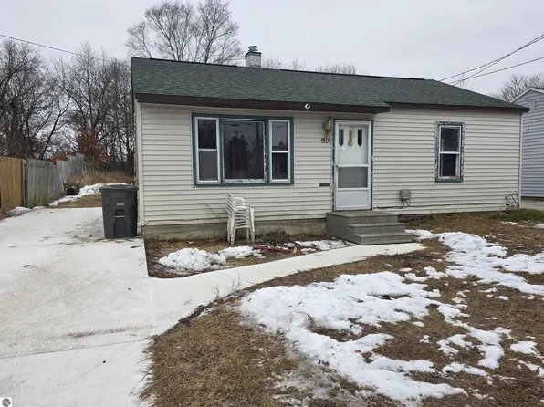 130 Smith St, Oscoda, MI 48750