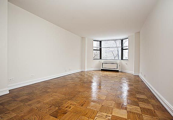 2nd image of 400 E 71st St APT 7S