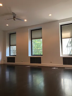 Rented by REAL New York | media 5