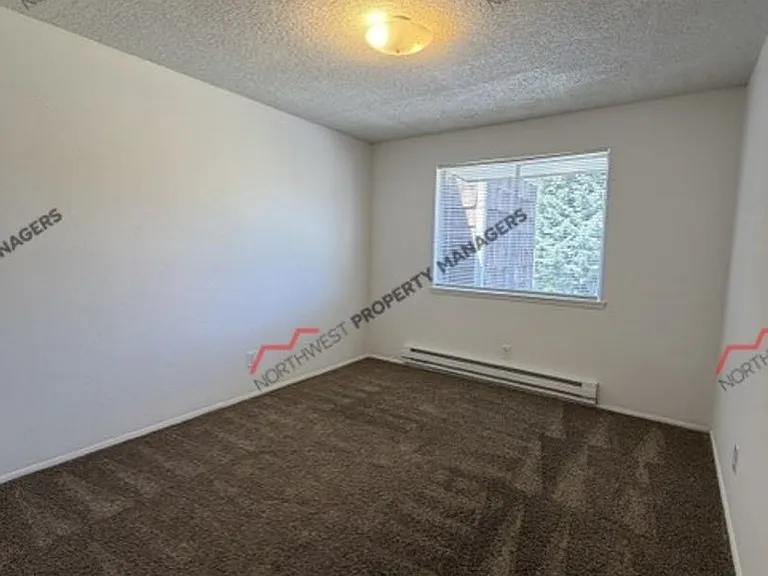 1101 Woodland Ave — Photo 10
