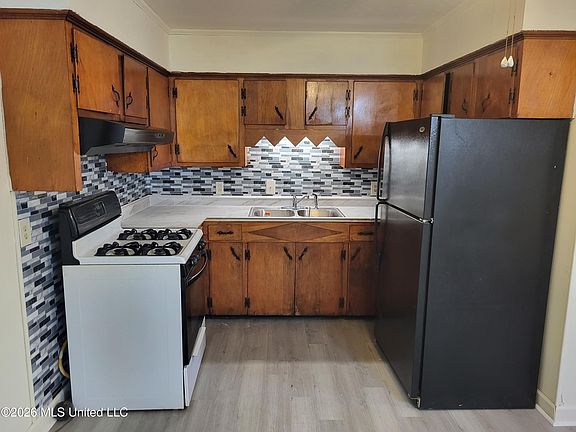 5th image of 2902 Brookwood Ave