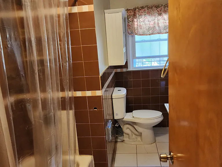480 Frenchtown Rd — Photo 12