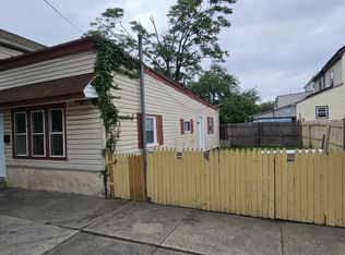 111 N Burlington St #111, Gloucester City, NJ 08030