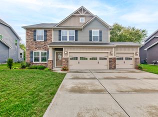 6702 School Branch Dr, Brownsburg, IN 46112