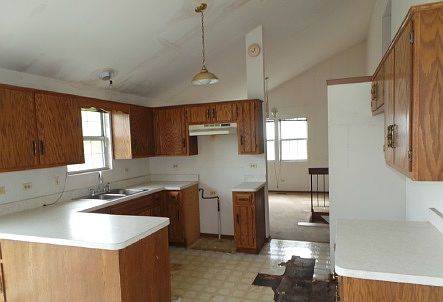 4th image of 4347 181st St