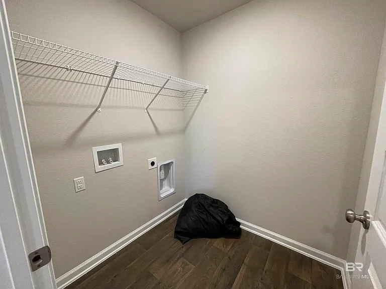 20651 Mercury Dr — Photo 13