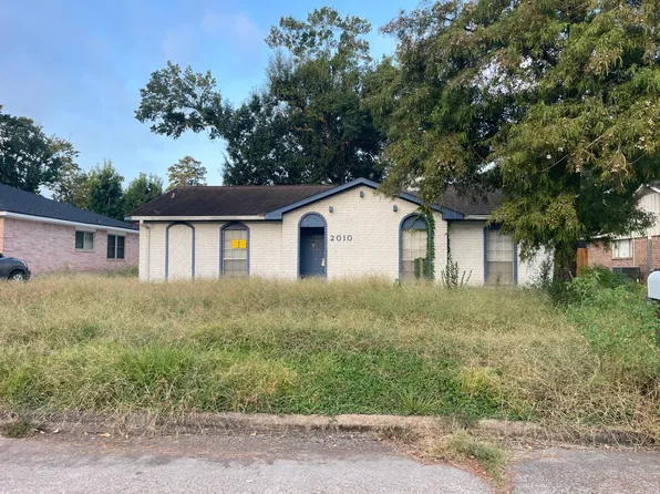 2010 Briarcreek Blvd, Houston, TX 77073