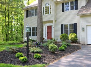23 Horizon Dr, Saratoga Springs, NY 12866