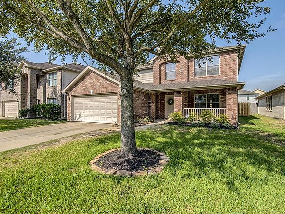 3rd image of 3823 Pebble Garden Ln