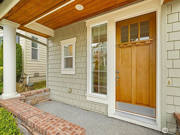5th image of 1717 100th Avenue NE