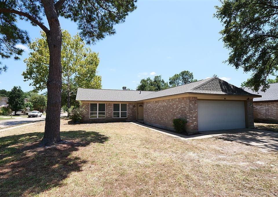 1st image of 907 Golden West Dr