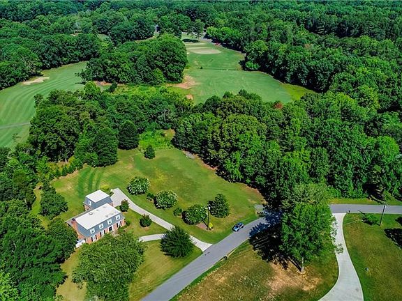 4th image of 126 Hogan Dr