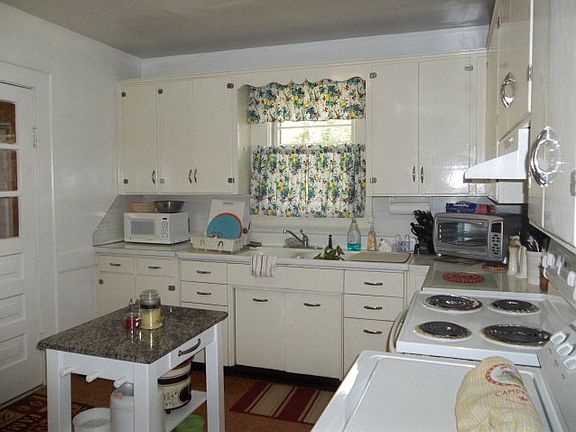 2nd image of 1621 Hammond St