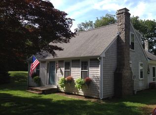 8 Antassawamock Rd, Mattapoisett, MA 02739