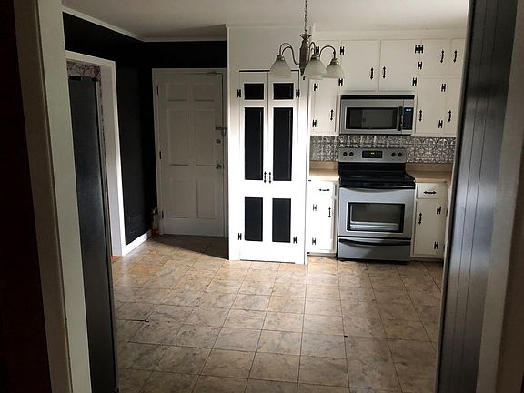 5th image of 111 Mulberry Ct