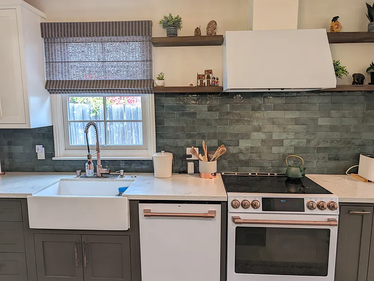 8339 Holy Cross Pl — Photo 9