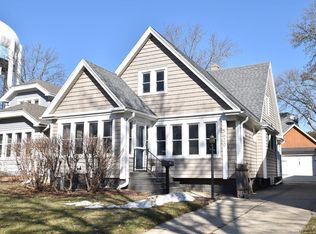 5620 W Martin Dr, Milwaukee, WI 53208