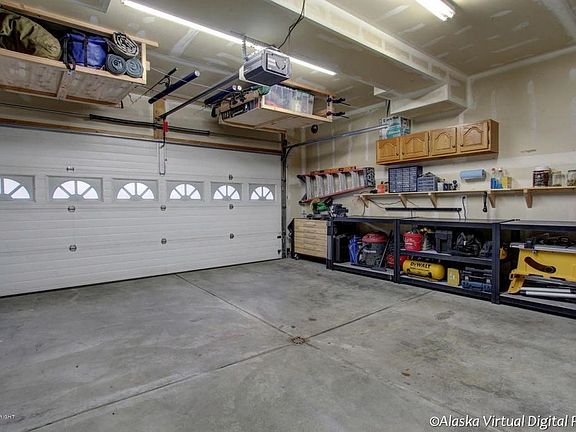 2 car garage w/built ins